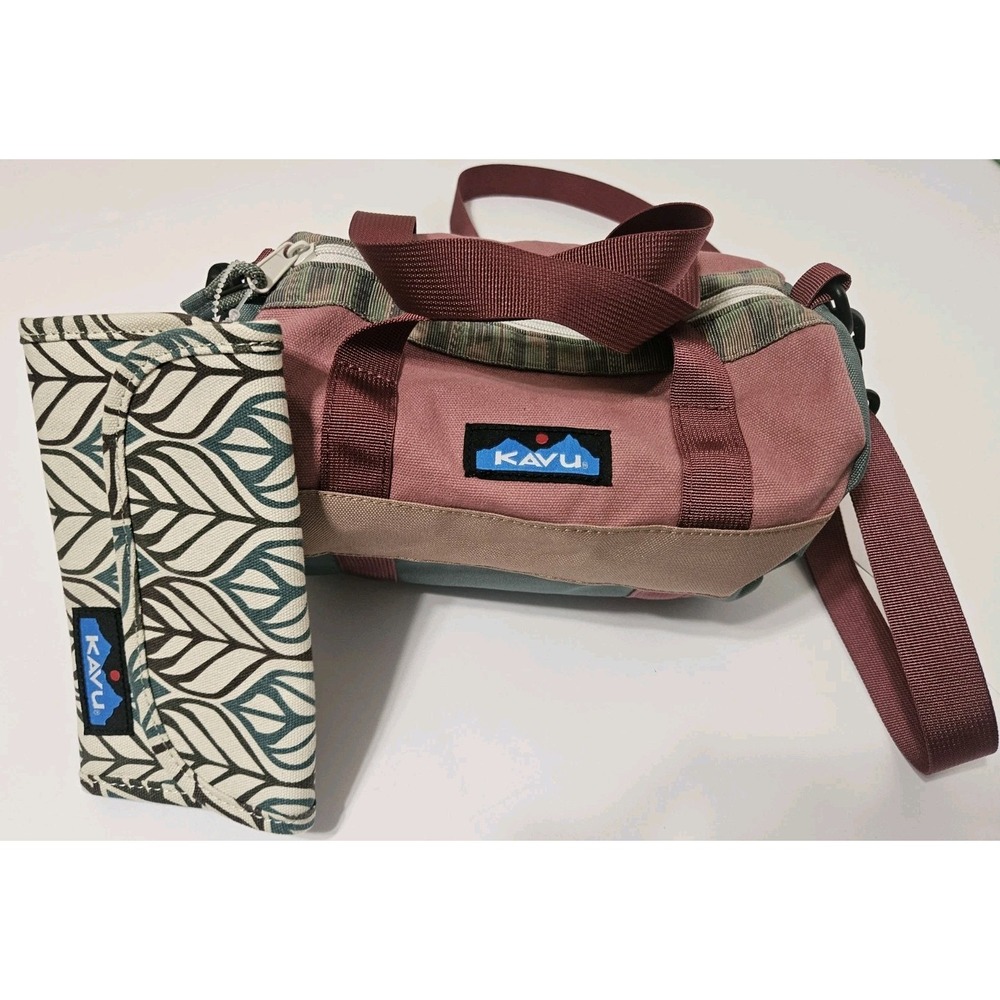 KAVU Manastash Mini Duffle Crossbody Bag W/Big Spender Tri-Fold Wallet Leaf Patt